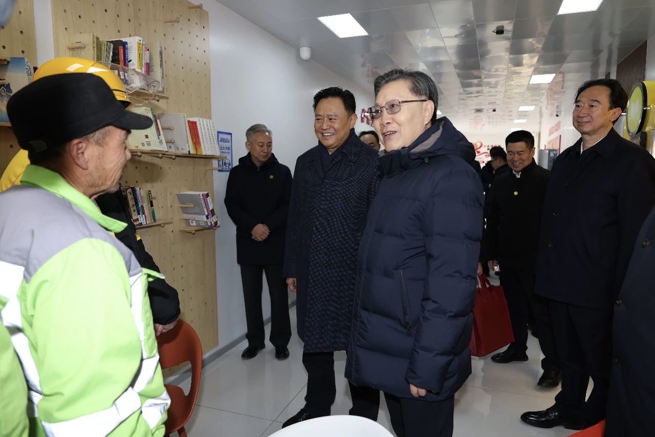 王东明：努力帮助职工群众排忧解难 切实增强职工群众获得感幸福感安全感